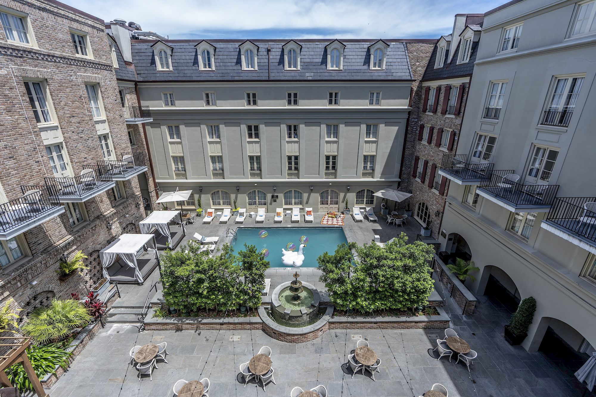 Maison Dupuy courtyard and pool in New Orleans